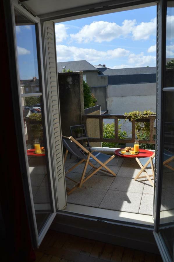 Chambre d'Hôtes Les Ecuries Le Mans Exterior foto